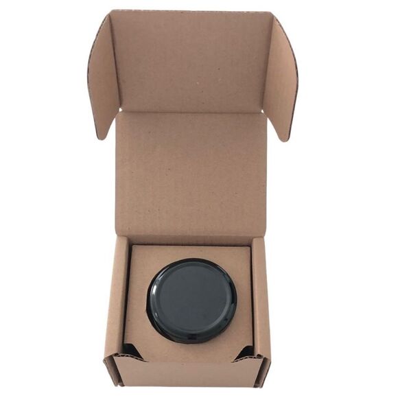 .SCENTED SOY CANDLE: SMELLS LIKE AN AVERAGE TENNIS PLAYER - Picture 8 of 12